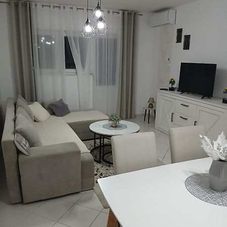 Apartman Pontis Okrug Gornji Trogir Exteriör bild