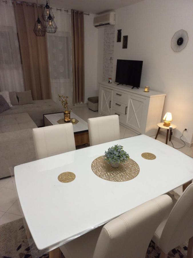 Apartman Pontis Okrug Gornji Trogir Exteriör bild
