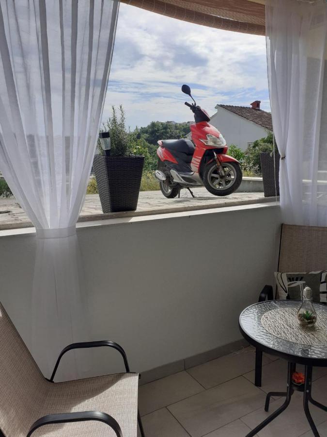 Apartman Pontis Okrug Gornji Trogir Exteriör bild