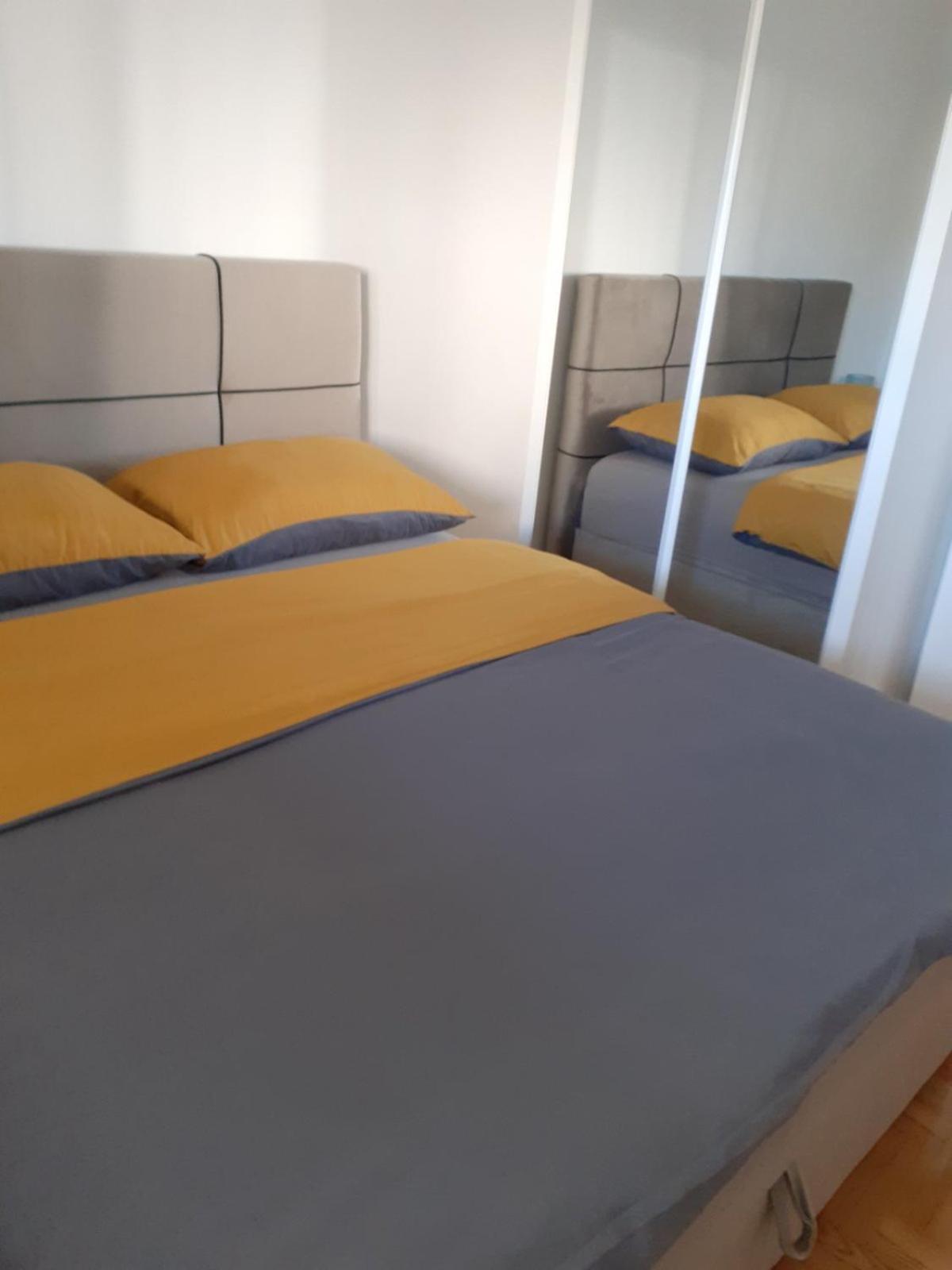 Apartman Pontis Okrug Gornji Trogir Exteriör bild